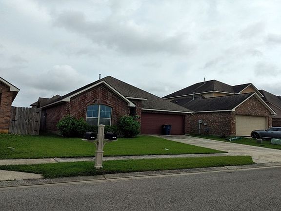 3rd image of 209 Cautillion Dr