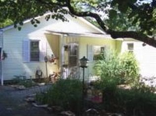 57 Twin Oaks Ln, Spruce Pine, NC 28777
