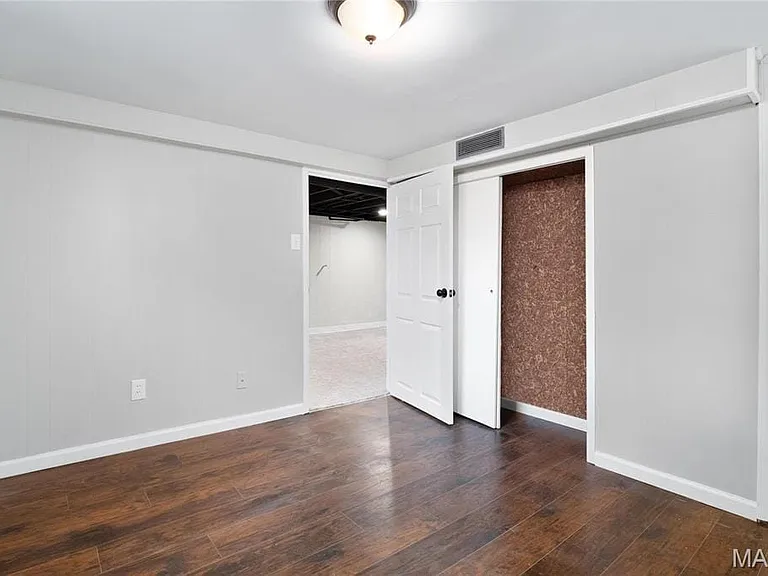 3102 Saint Myron Ln — Photo 16