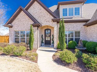 1123 Lake Spencer Dr, Tuscumbia, AL 35674