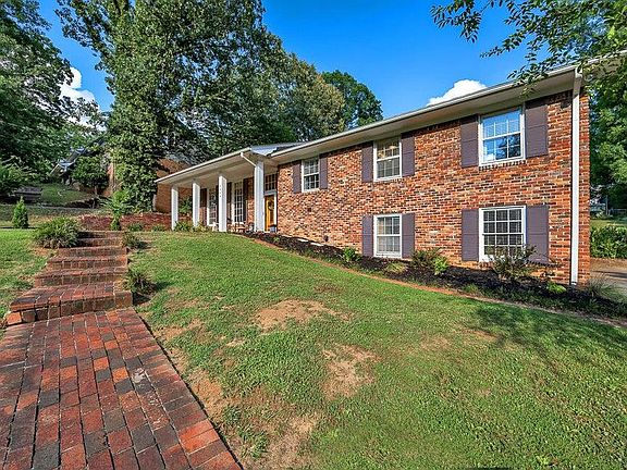 3rd image of 3430 Dogwood Trl NW