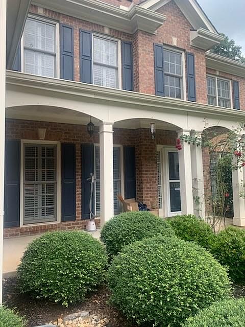 2nd image of 4155 Riverglen Cir