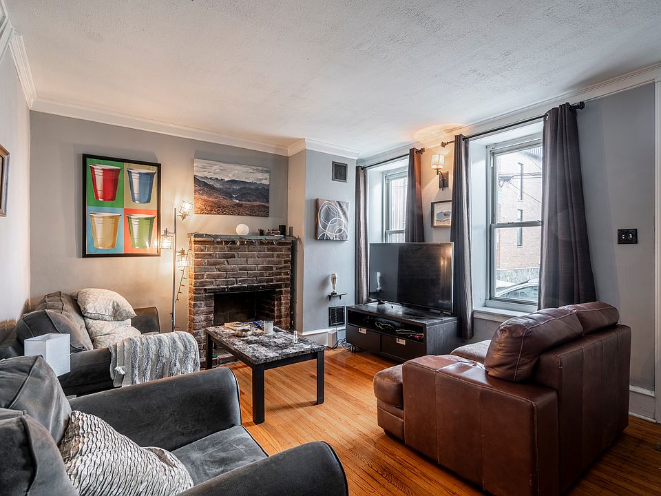 1st image of 131 Ripka St