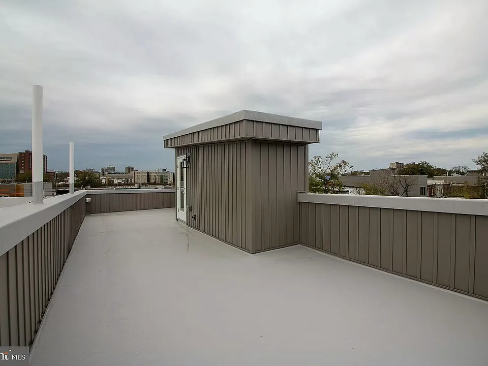 2016 N Franklin St #2