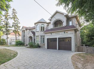 2706 Bayview Ave, Toronto, ON M2L1B9