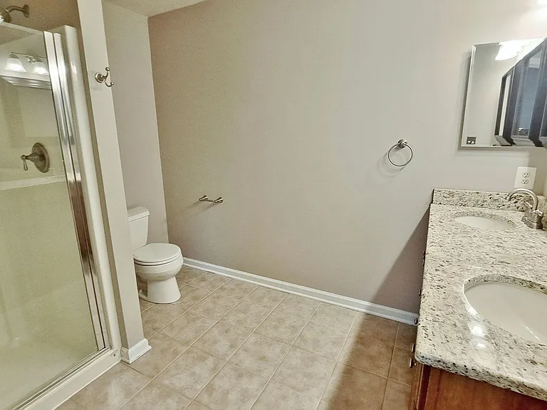 253 N Front St — Photo 24