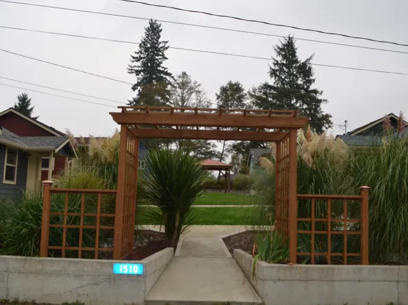 1510 Snyder Ave #1-8, Bremerton, WA 98312