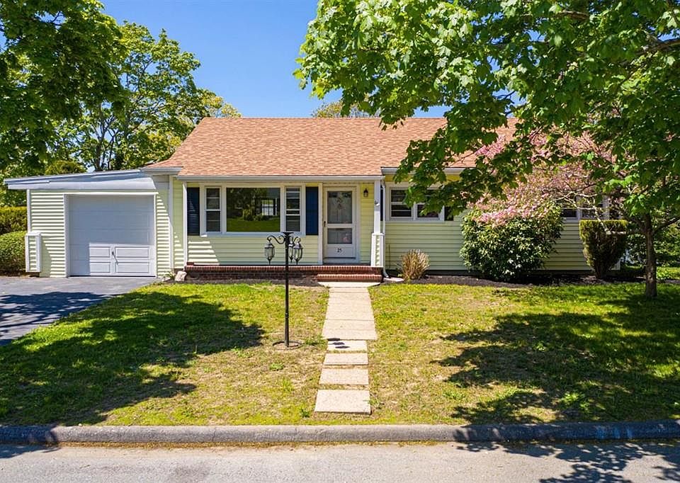 1st image of 25 Foxborough St