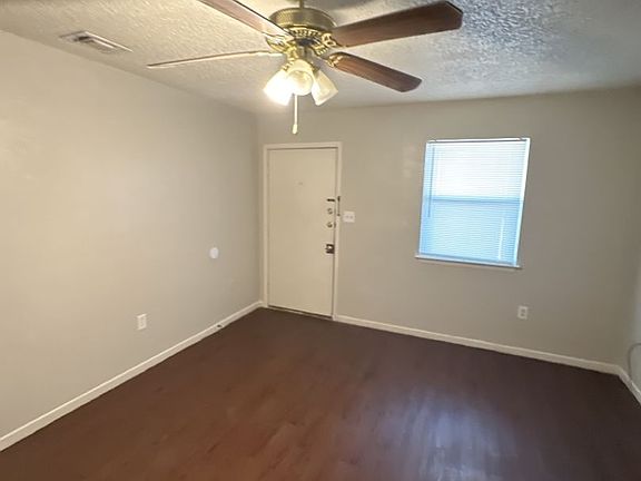 2nd image of 917 Dryden Ave #A