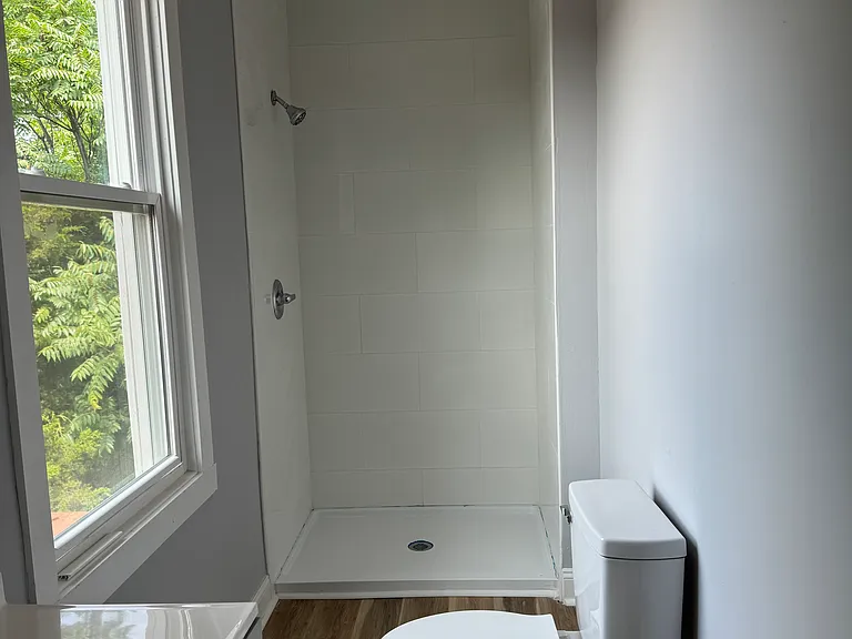 1323 Fillmore St — Photo 3