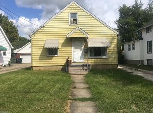 998 Riverview Dr, Leavittsburg, OH