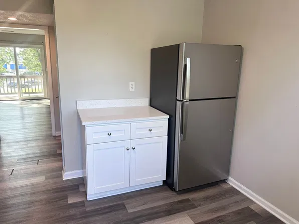 Welcome to Royal Valley Apartments Blue Springs, 1200 NW State Route 7 #B-302, Blue Springs, MO 64014