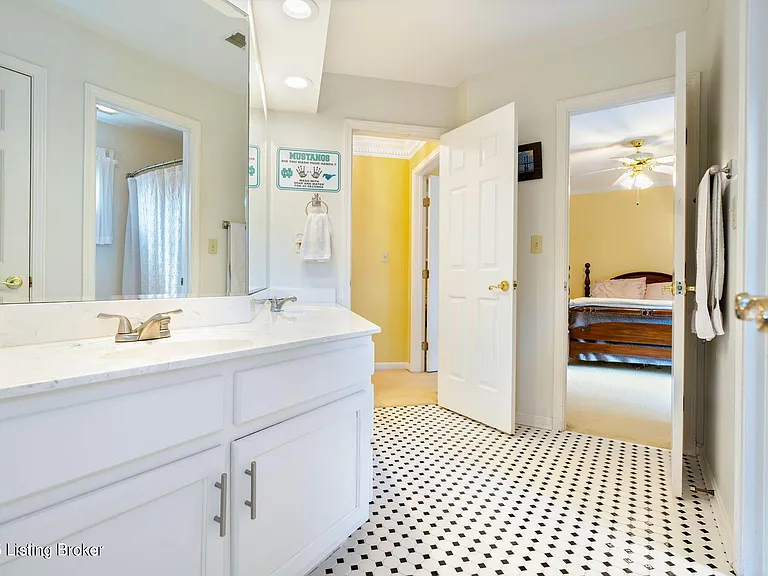 2903 Windward Ct — Photo 41