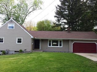 11354 S Horseshoe Dr, Three Rivers, MI 49093