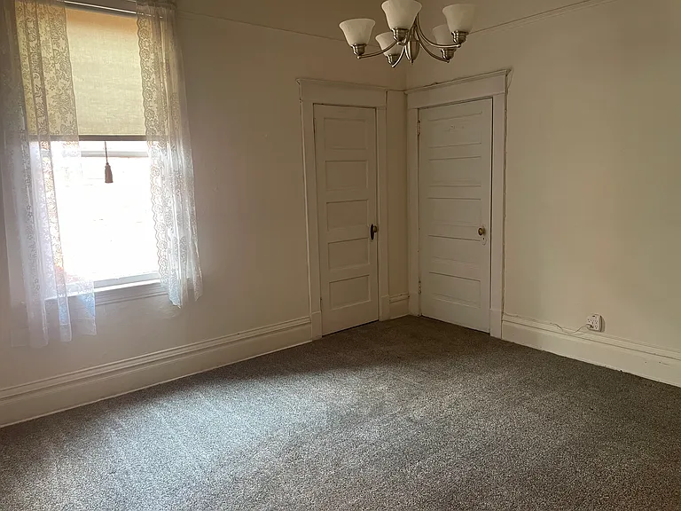 909 W Silver St #911 — Photo 12