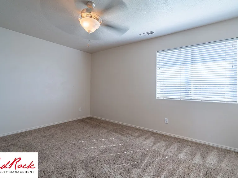 Fourplex - 620 W Evans Ridge — Photo 82