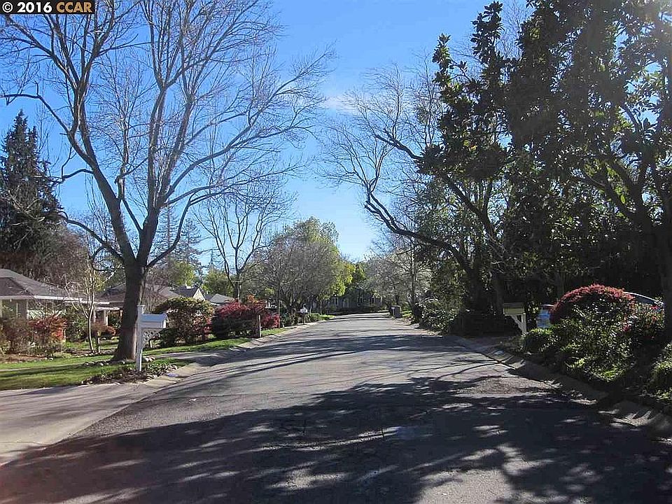2nd image of 116 Hubbard Ave