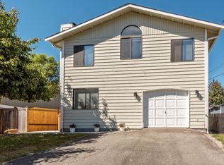 6311 17th Ave SW #A, Seattle, WA 98106