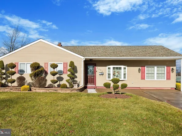 4365 Concord Dr, Trevose, PA 19053