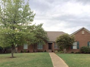 100 Lee Dr, Georgetown, KY 40324