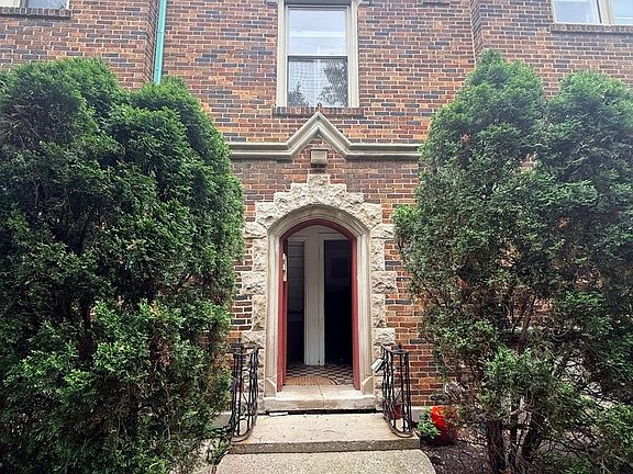 2nd image of 2859 N Kostner Ave #1