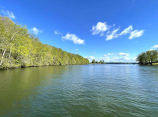 1460 Lingerlost Rd, Killen, AL 35645