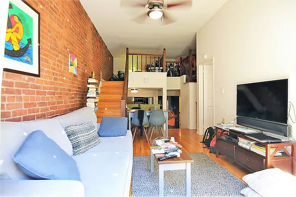 Rented by JK Dansar Corp | media 51