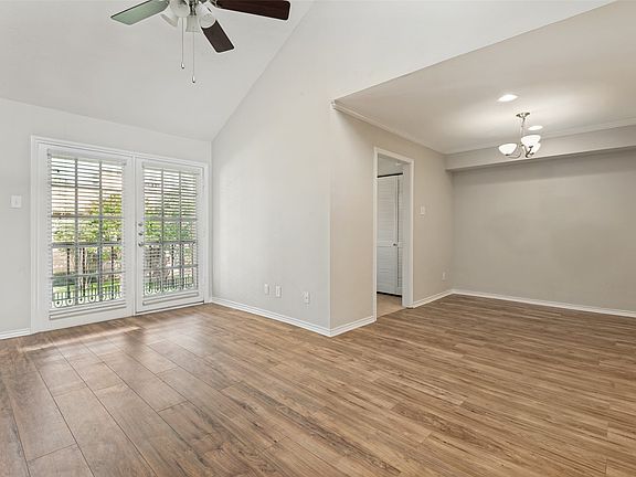 5th image of 16301 Ledgemont Ln #277