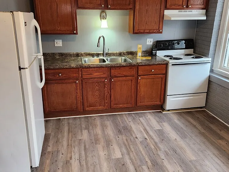 1402 Willis Ave #5 — Photo 40