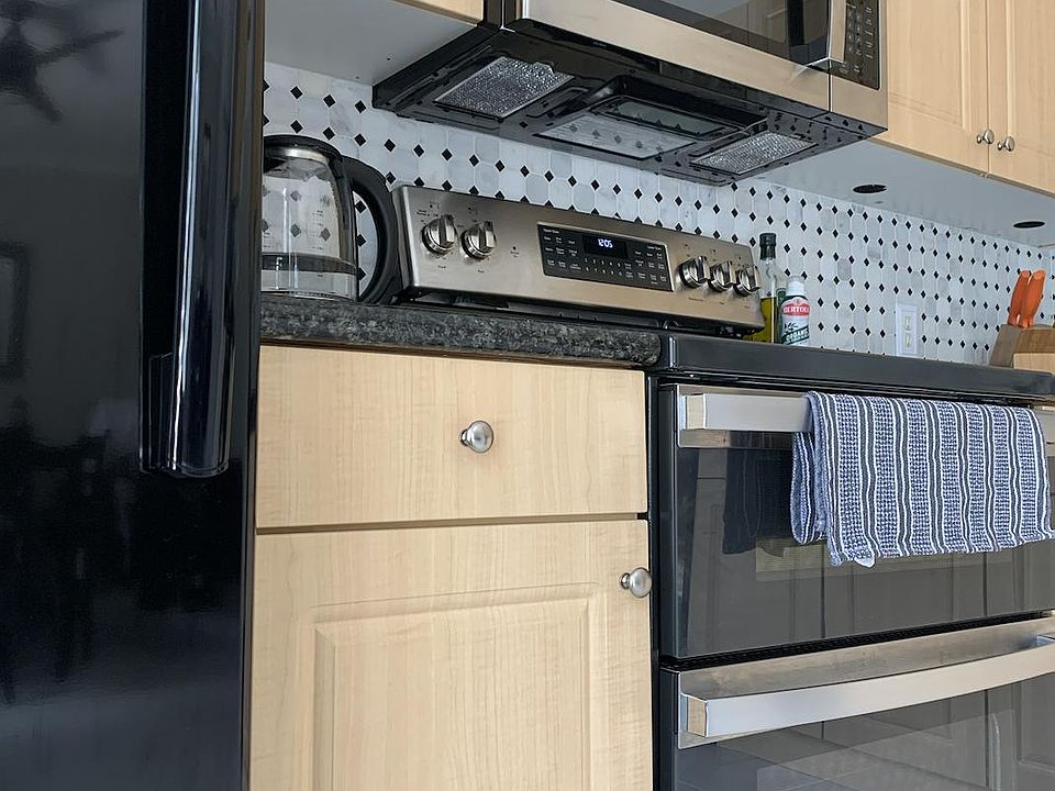 New Kitchen Appliances - Double Oven (Bottom Convection)