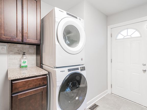 3rd image of 2108 Highland St