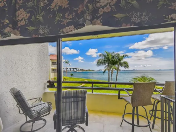 127 1st St E APT 103, Tierra Verde, FL 33715