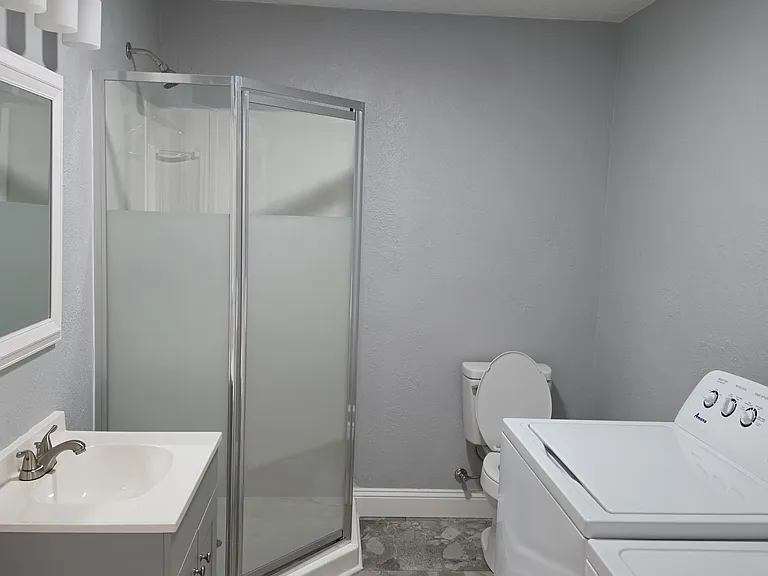 421 River Bend Dr — Photo 3