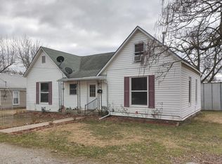 505 E 9th St, Lamar, MO 64759