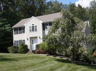 21 Overlook Dr, Marlborough, MA 01752