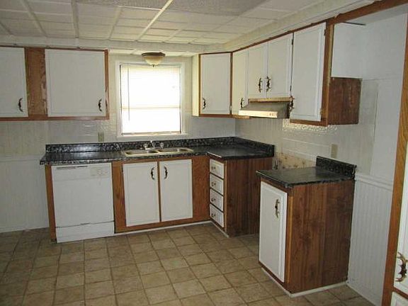 3rd image of 25039 Deer Creek Dr