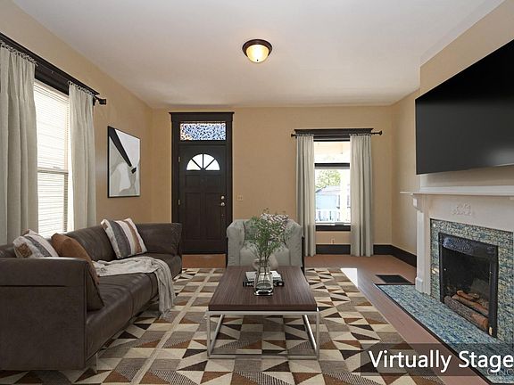 3rd image of 4378 Eastern Ave