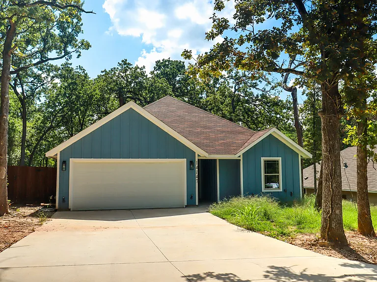 14147 Daniel Boone Ln — Photo 1