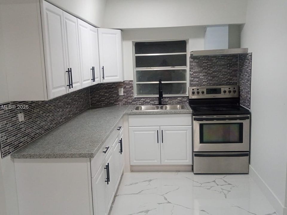 1st image of 15660 NW 41st Ave