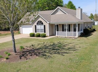 1105 Larkspur Dr, Locust Grove, GA 30248