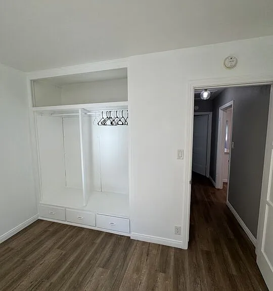 446 N California St — Photo 19
