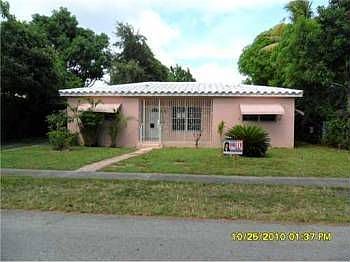 1st image of 1121 NE 151st St
