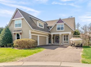 6143 Southview Ct, Mound, MN 55364