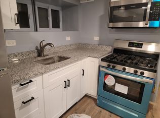 605 N Monticello Ave #B, Chicago, IL 60624