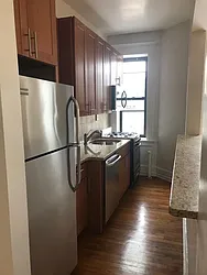 Rented by La Seven Inc.