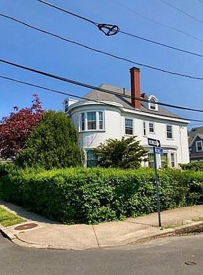 2nd image of 54 Breed St