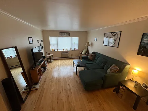 Floor plan 208