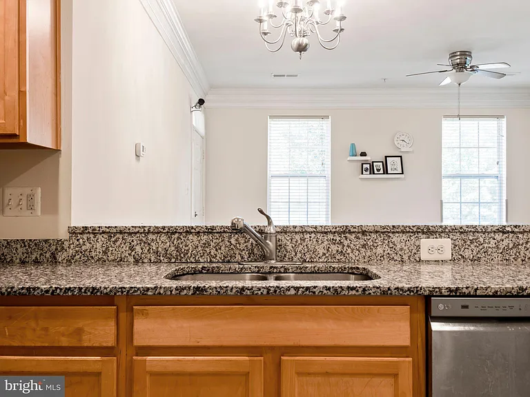 304 Orchard Ridge Dr — Photo 12