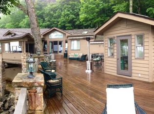 1037 Ridge Dr, Linville, NC 28646