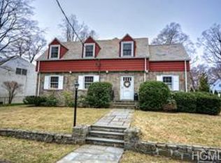 15 Reynal Rd, White Plains, NY 10605